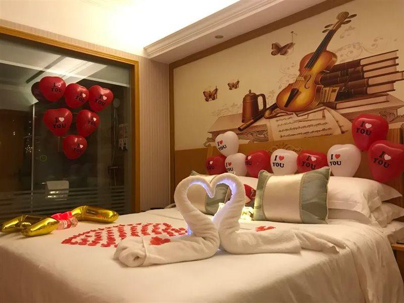 Vienna Hotel Banxuegang Road Shenzhen Bagian luar foto