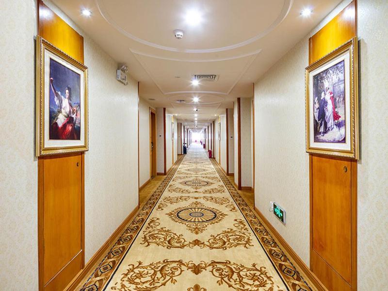 Vienna Hotel Banxuegang Road Shenzhen Bagian luar foto