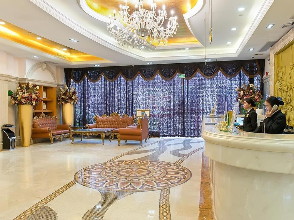 Vienna Hotel Banxuegang Road Shenzhen Bagian luar foto
