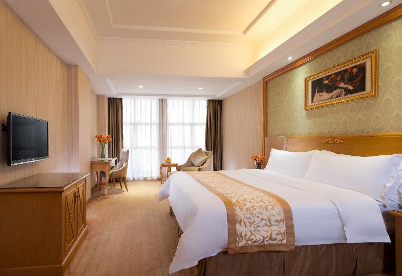 Vienna Hotel Banxuegang Road Shenzhen Bagian luar foto